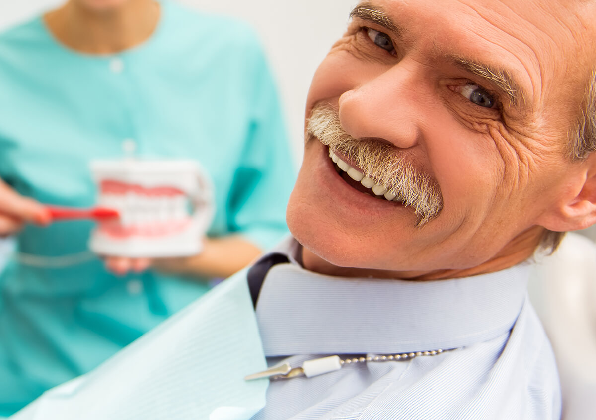 Weighing the Benefits of Different Types of Dentures for Patients in Etobicoke Area